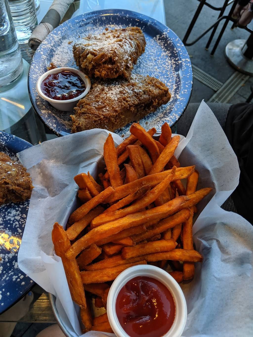 Union Bar & Soda Fountain | restaurant | 250 Jefferson St, Fort Collins, CO 80524, USA | 9708255558 OR +1 970-825-5558