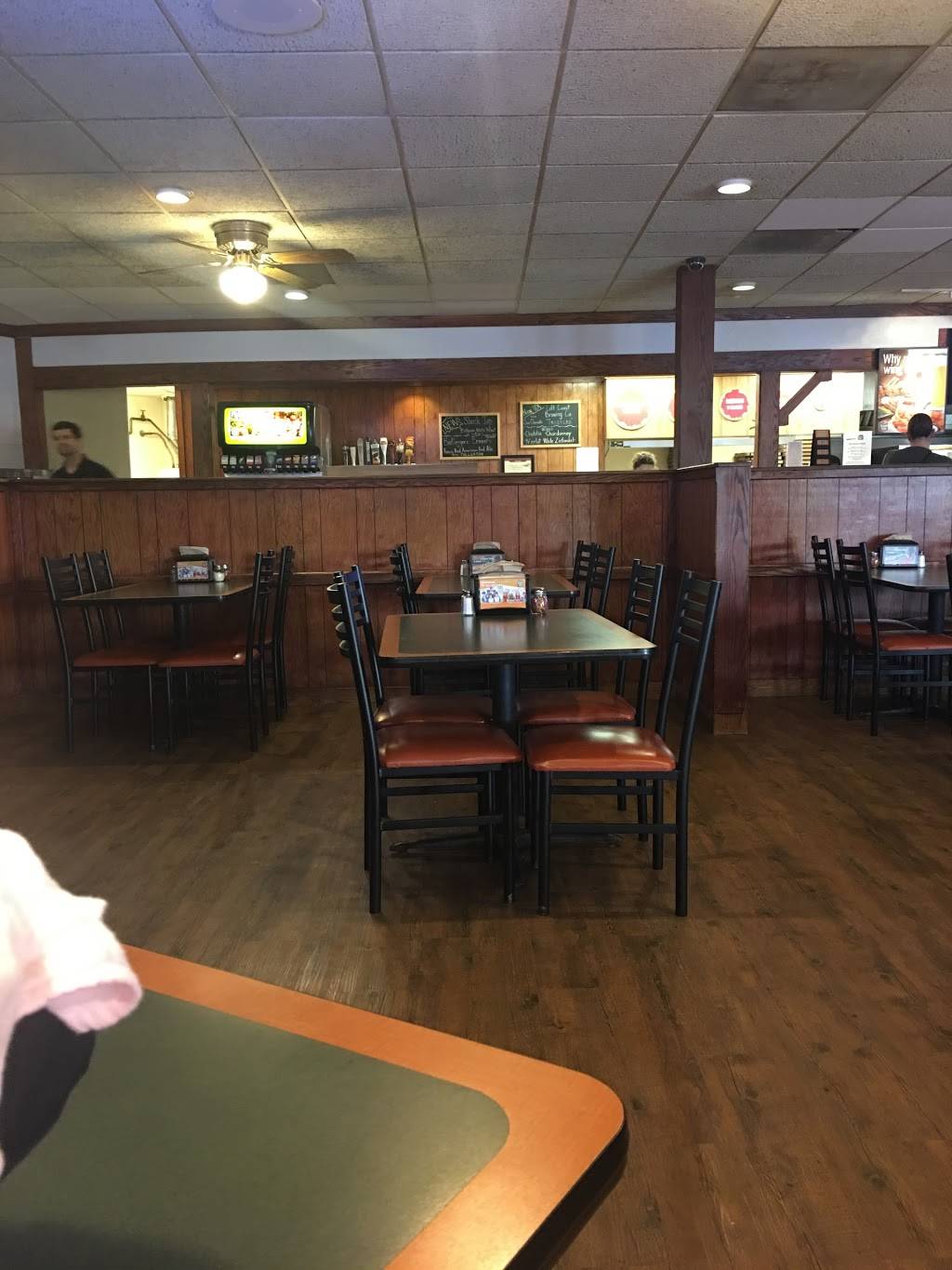 Round Table Pizza | meal delivery | 18518 Yorba Linda Blvd, Yorba Linda, CA 92886, USA | 7149709295 OR +1 714-970-9295