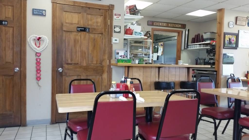 Marthas Kitchen | restaurant | 302 E Van Buren St, Malta, IL 60150, USA | 8158259009 OR +1 815-825-9009