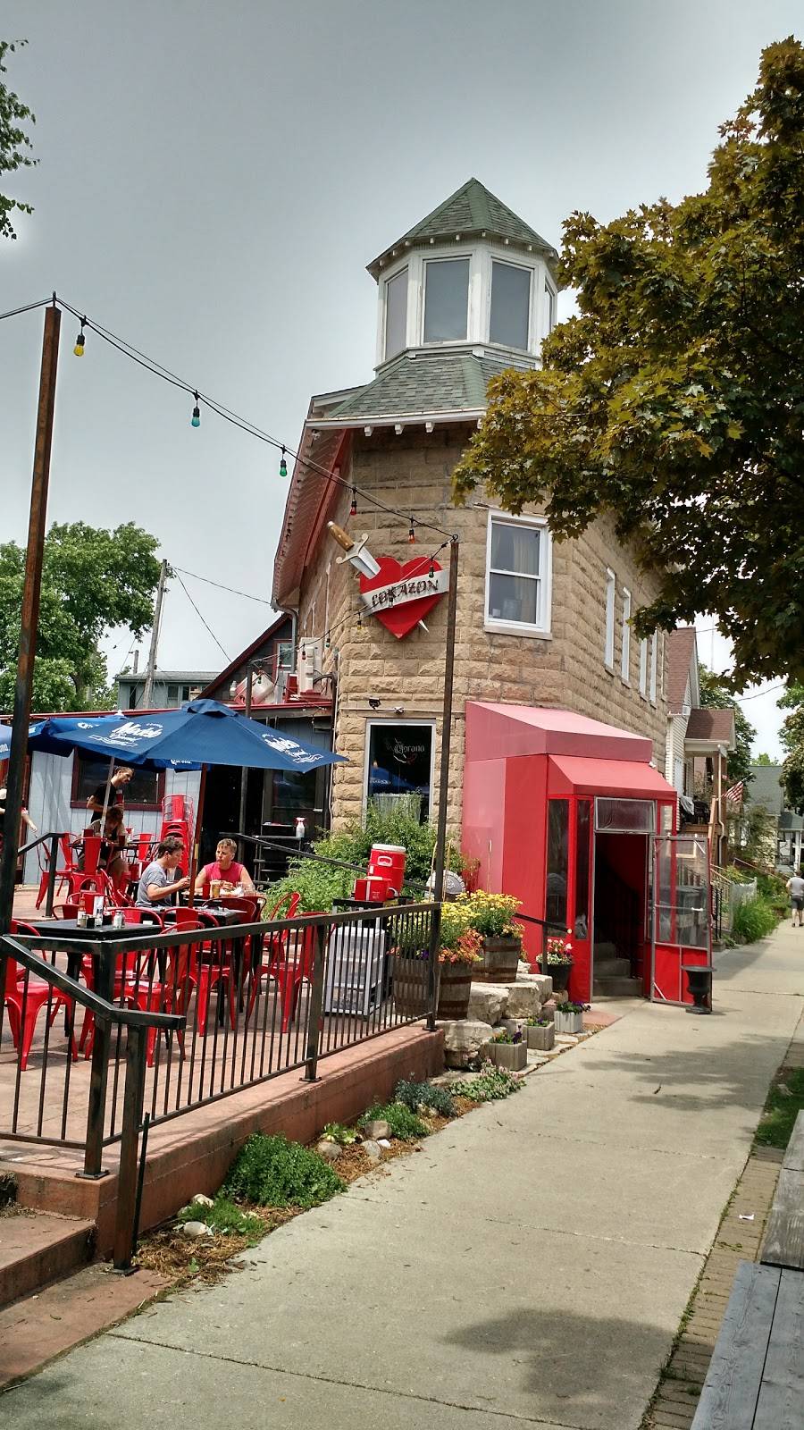 Café Corazón | restaurant | 3129 N Bremen St, Milwaukee, WI 53212, USA | 4148103941 OR +1 414-810-3941