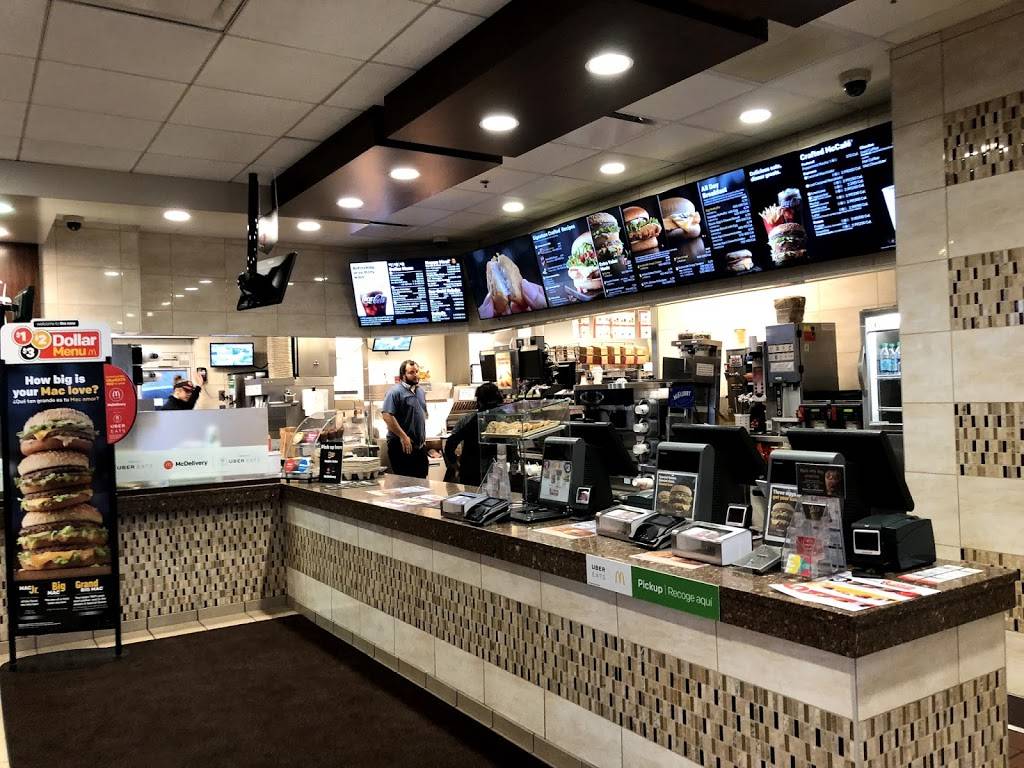 McDonalds | cafe | 1039 E 9th St, Lockport, IL 60441, USA | 8158386304 OR +1 815-838-6304