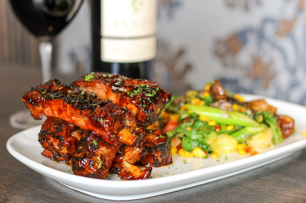 Lake Bluff Grille | restaurant | 2801 Lakeshore Dr, Muskegon, MI 49441, USA | 2317553737 OR +1 231-755-3737