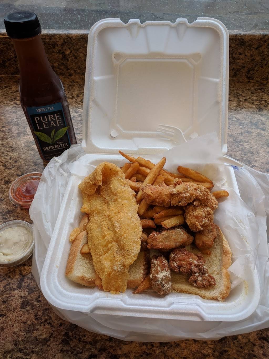 Pittsburgh Fish & Chicken | restaurant | 1312 Benton Ave, Pittsburgh, PA 15212, USA | 4127610776 OR +1 412-761-0776