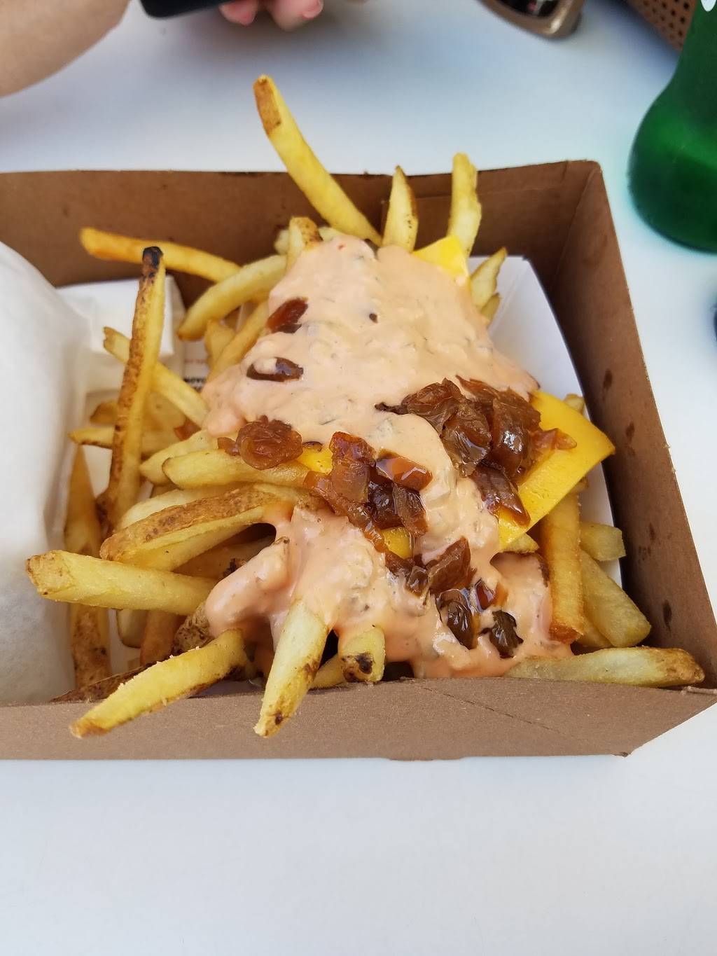 Burgerlords | restaurant | 943 N Broadway #102, Los Angeles, CA 90012, USA | 3234054012 OR +1 323-405-4012