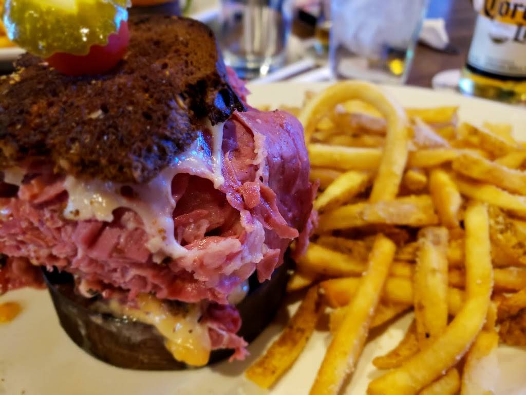 Cooms Corner Sports Grill | restaurant | 1225 E 9th St, Lockport, IL 60441, USA | 8158384420 OR +1 815-838-4420