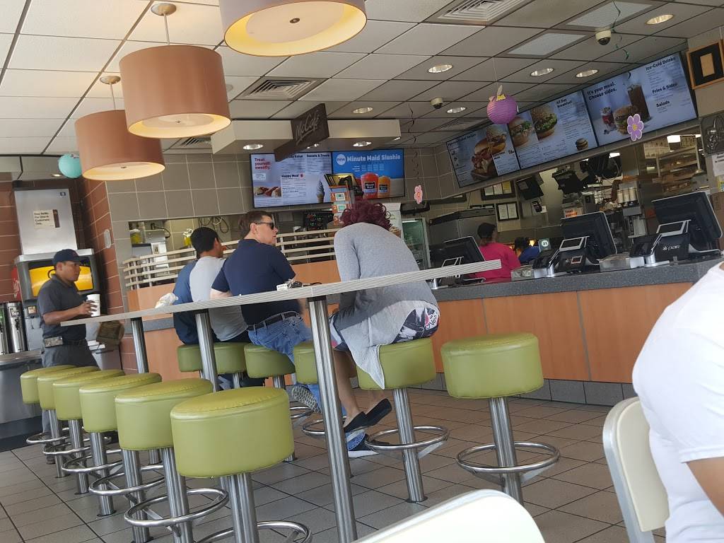 McDonalds | cafe | 10170 Hammerly Blvd, Houston, TX 77080, USA | 7139359340 OR +1 713-935-9340