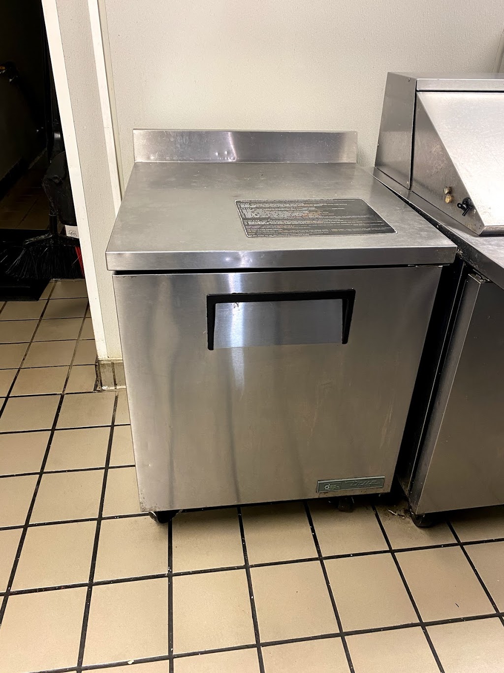 A2 Exhaust Hood Service | restaurant | 1319 Red Leaf Ln, Ypsilanti, MI 48198, USA | 7346358801 OR +1 734-635-8801