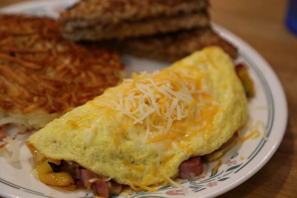 Kays Midtown Cafe | restaurant | 3333 W Division St, St Cloud, MN 56301, USA | 3207743030 OR +1 320-774-3030