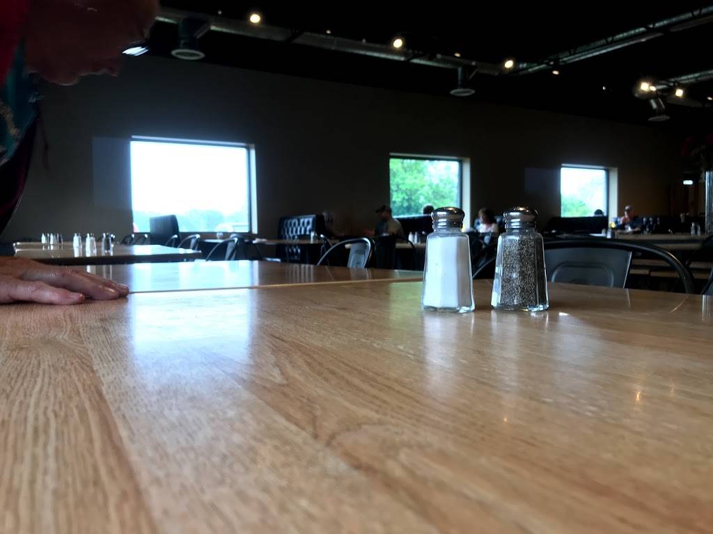 Mancinos of Jackson | restaurant | 3938, 3017 Wildwood Ave, Jackson, MI 49202, USA | 5177891021 OR +1 517-789-1021