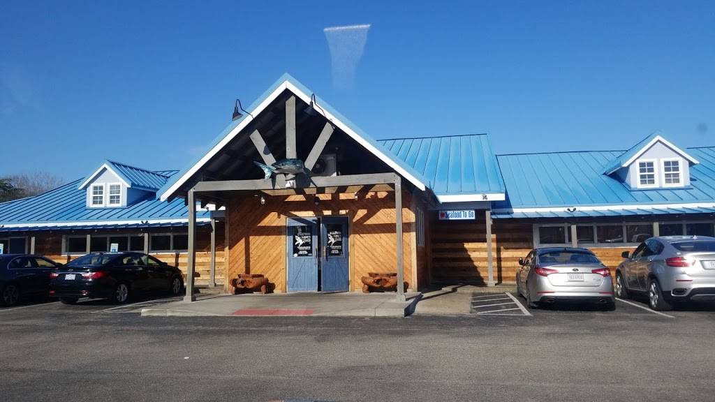 Harpoon Larrys Fish House & Oyster Bar | restaurant | 621 J Clyde Morris Blvd, Newport News, VA 23601, USA | 7578270600 OR +1 757-827-0600