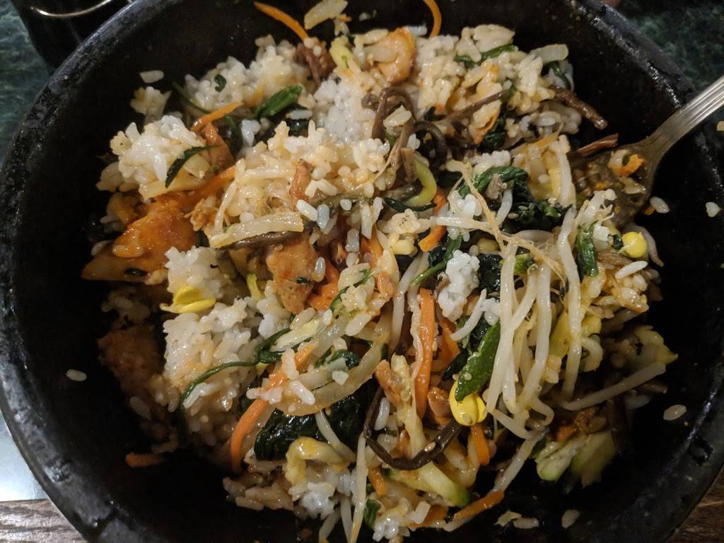 Sun & Moon Korean Restaurant | restaurant | 95 Warren Ave, East Providence, RI 02914, USA | 4014350214 OR +1 401-435-0214