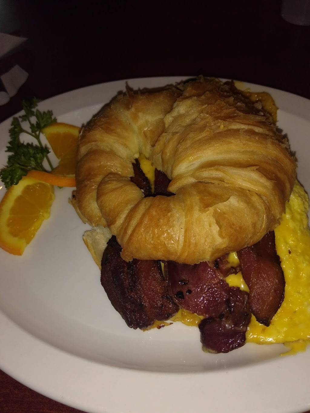 Bay Street Grill | restaurant | 731 Randolph Ave, St Paul, MN 55102, USA | 6512943240 OR +1 651-294-3240