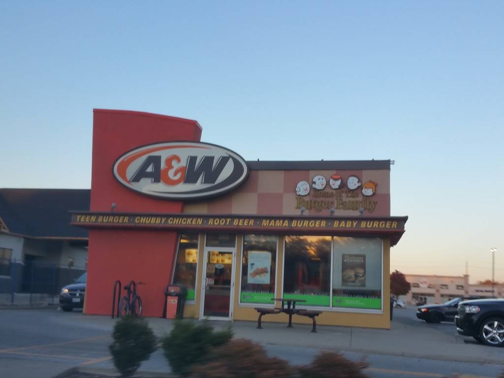 A&W Canada | restaurant | 3090 Dougall Ave, Windsor, ON N9E 1S4, Canada | 5199663255 OR +1 519-966-3255