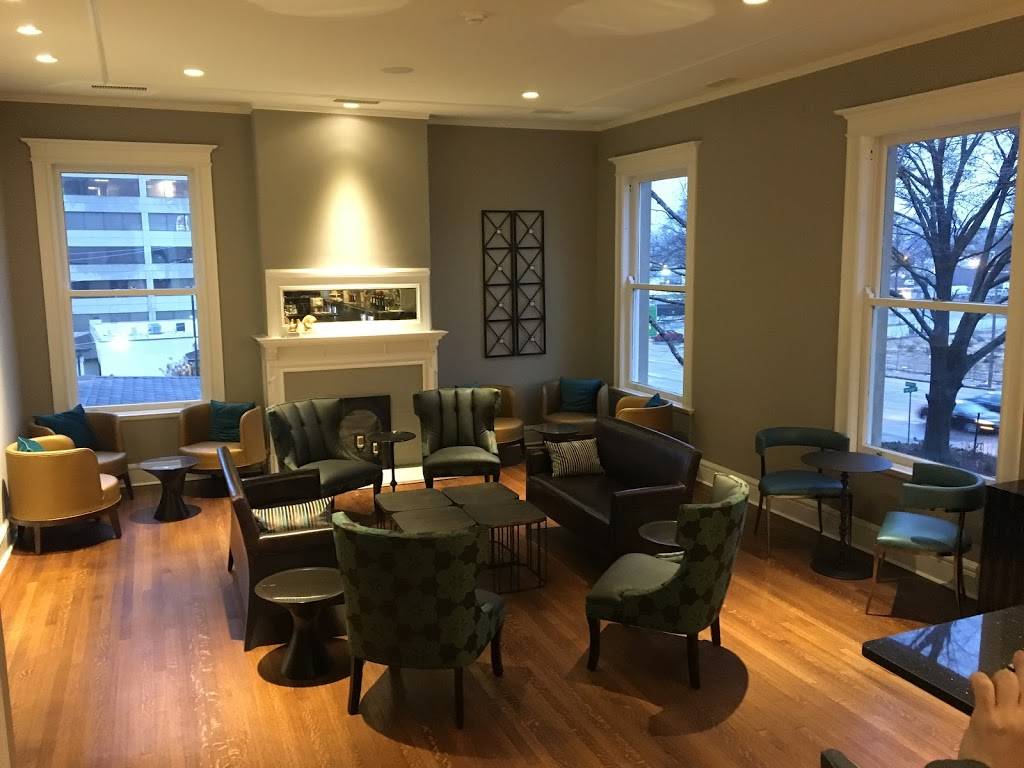 Red Fish | restaurant | 1433 Union Ave, Memphis, TN 38104, USA | 9014543926 OR +1 901-454-3926