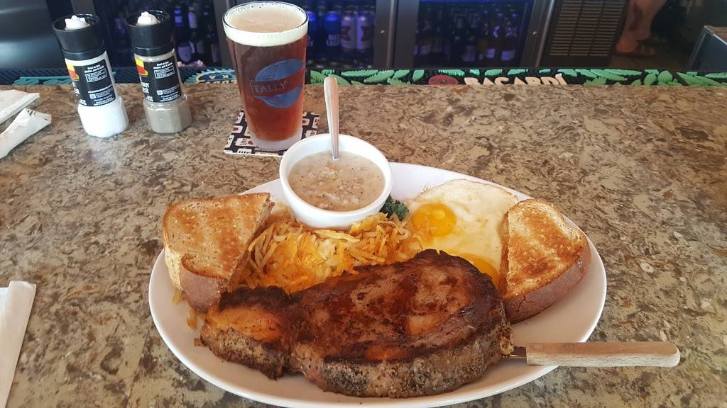 Tallys Tap & Eatery | restaurant | S31W24661 W Sunset Dr, Waukesha, WI 53189, USA | 2624463153 OR +1 262-446-3153