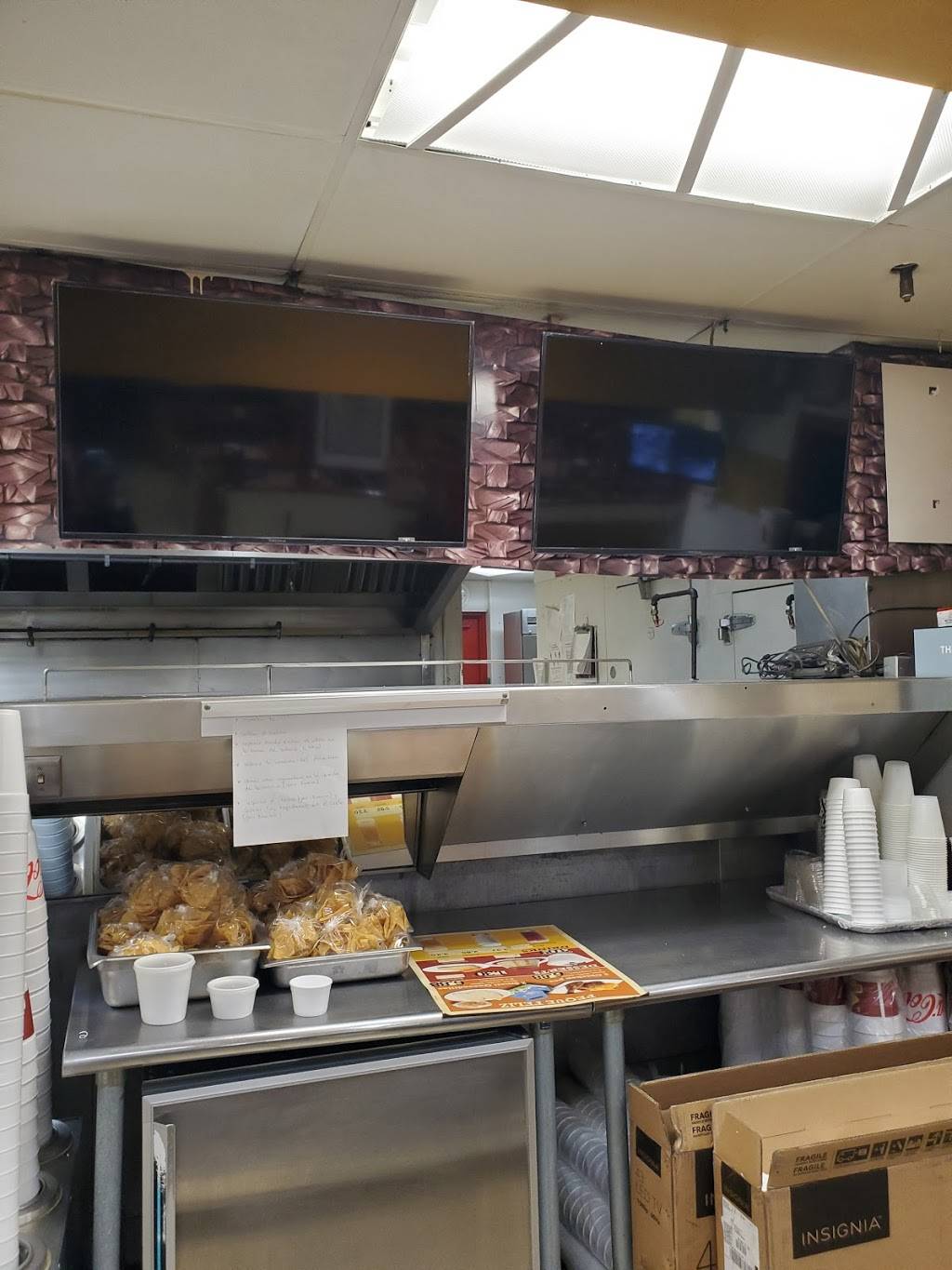 Pollo Feliz | restaurant | 2634 E Broadway Blvd, Tucson, AZ 85716, USA | 5203189155 OR +1 520-318-9155