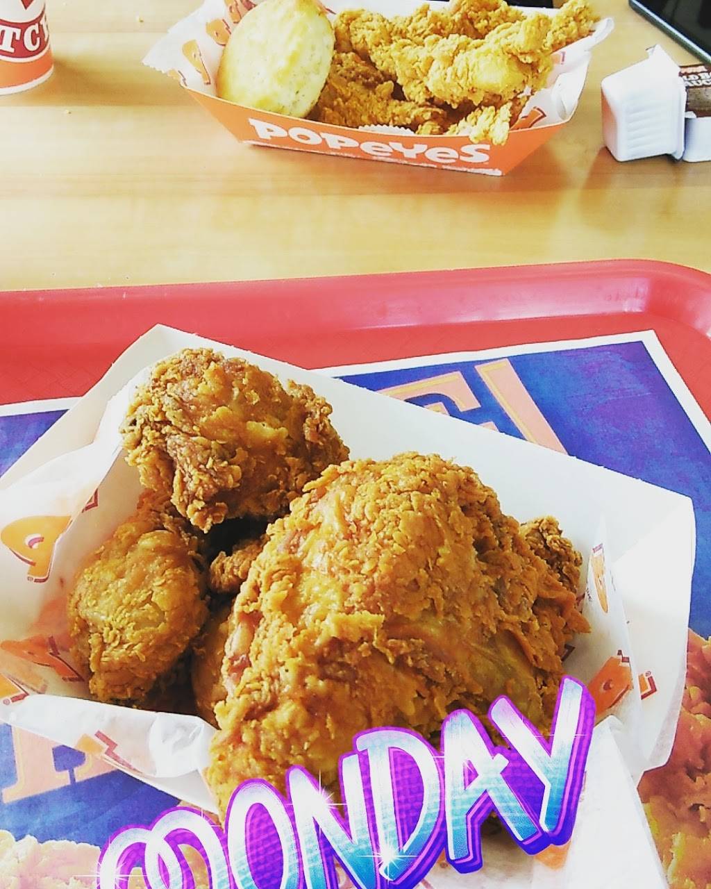 Popeyes Louisiana Kitchen | restaurant | 20690 NW 2nd Ave, Miami, FL 33169, USA | 3056533440 OR +1 305-653-3440