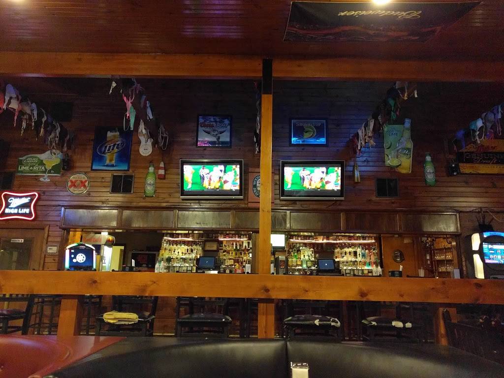 Landings At Henry Harbor LLC | restaurant | 210 Cromwell Dr, Henry, IL 61537, USA | 3093642181 OR +1 309-364-2181