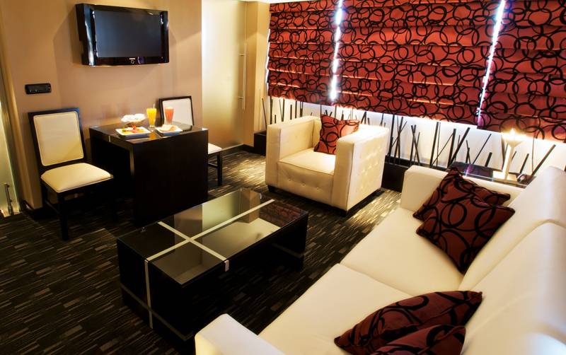 Hotel Real del Rio , Restaurant La Miel | restaurant | Hotel Real del Río, José María Velazco No. 1409, Zona Urbana Rio Tijuana, 22320 Tijuana, B.C., Mexico | 016646343100 OR +52 664 634 3100