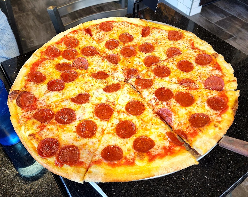 Carmines Pizza Kitchen | restaurant | 1395 Raiders Way Suite 160, Henderson, NV 89052, USA | 7022608777 OR +1 702-260-8777