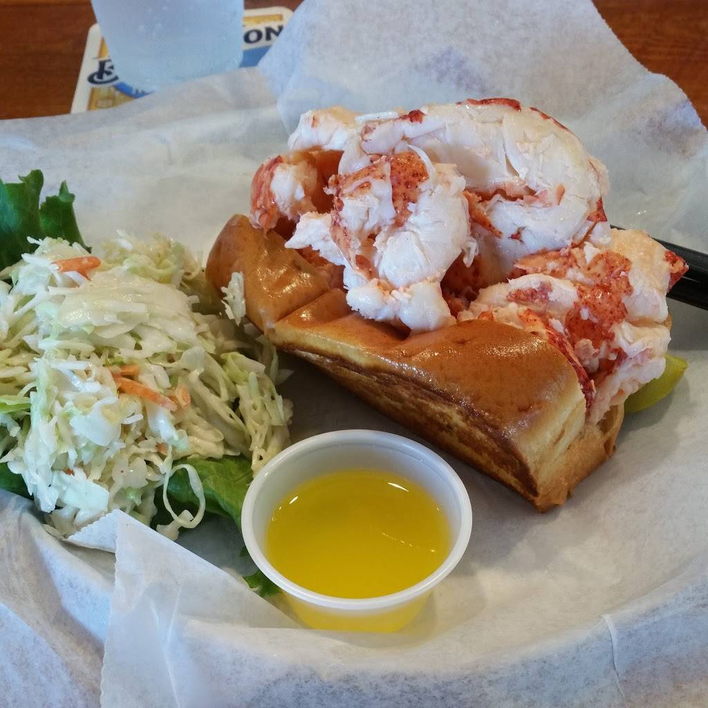 Quahog Republic: Waterfront Eatery | restaurant | 197 Onset Ave, Wareham, MA 02571, USA | 5082959300 OR +1 508-295-9300