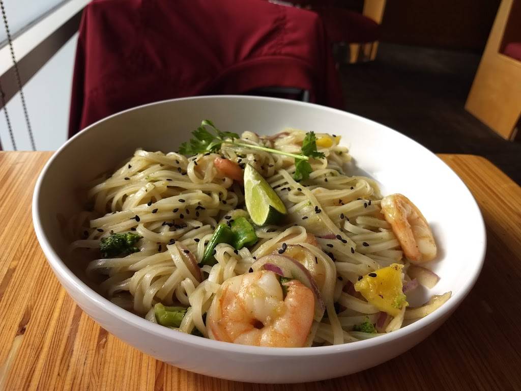 Noodles and Company | restaurant | 6104 Parkcenter Cir, Dublin, OH 43017, USA | 6142108240 OR +1 614-210-8240