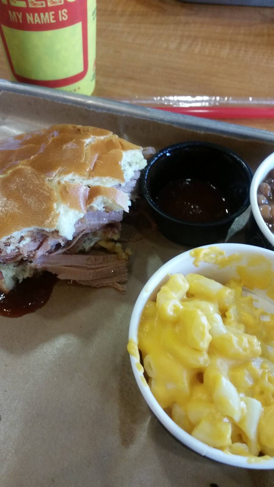 Dickeys Barbecue Pit | restaurant | 105 S Dixieland St Ste A, Lowell, AR 72745, USA | 4793472633 OR +1 479-347-2633