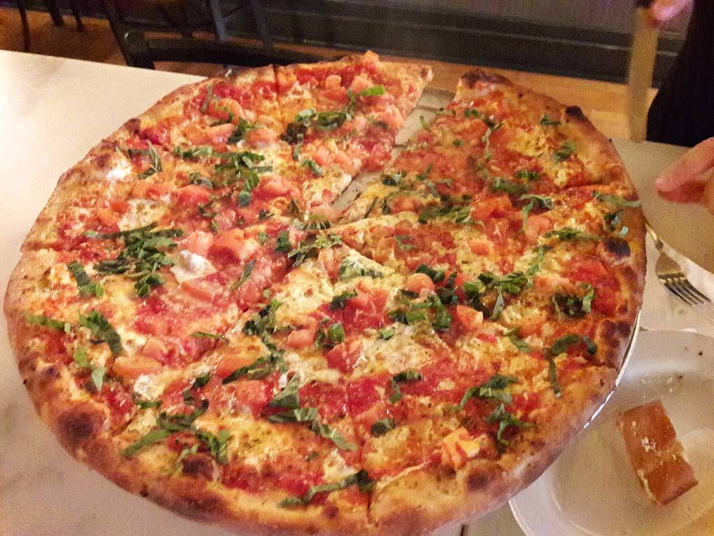 Luna Pizza - West Hartford | restaurant | 999 Farmington Ave, West Hartford, CT 06107, USA | 8602330326 OR +1 860-233-0326
