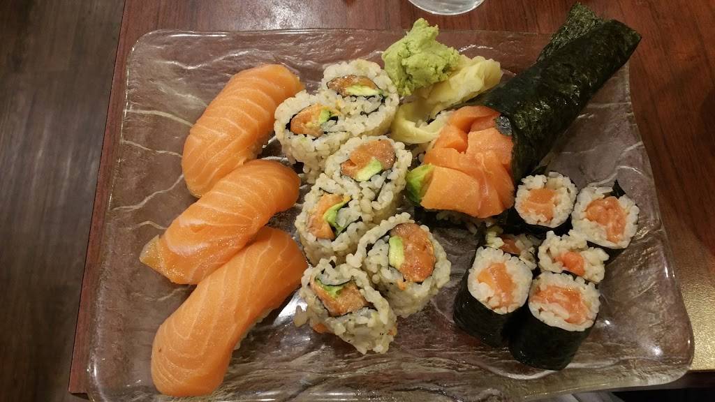 Mene Sushi | restaurant | 6239 Orchard Lake Rd, West Bloomfield Township, MI 48322, USA | 2485387081 OR +1 248-538-7081