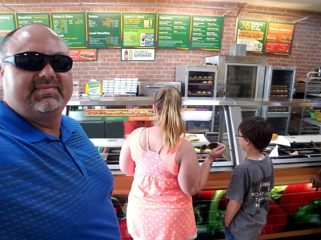 Subway | meal takeaway | 5795 Terry Rd Suite 307, Byram, MS 39272, USA | 6013739511 OR +1 601-373-9511