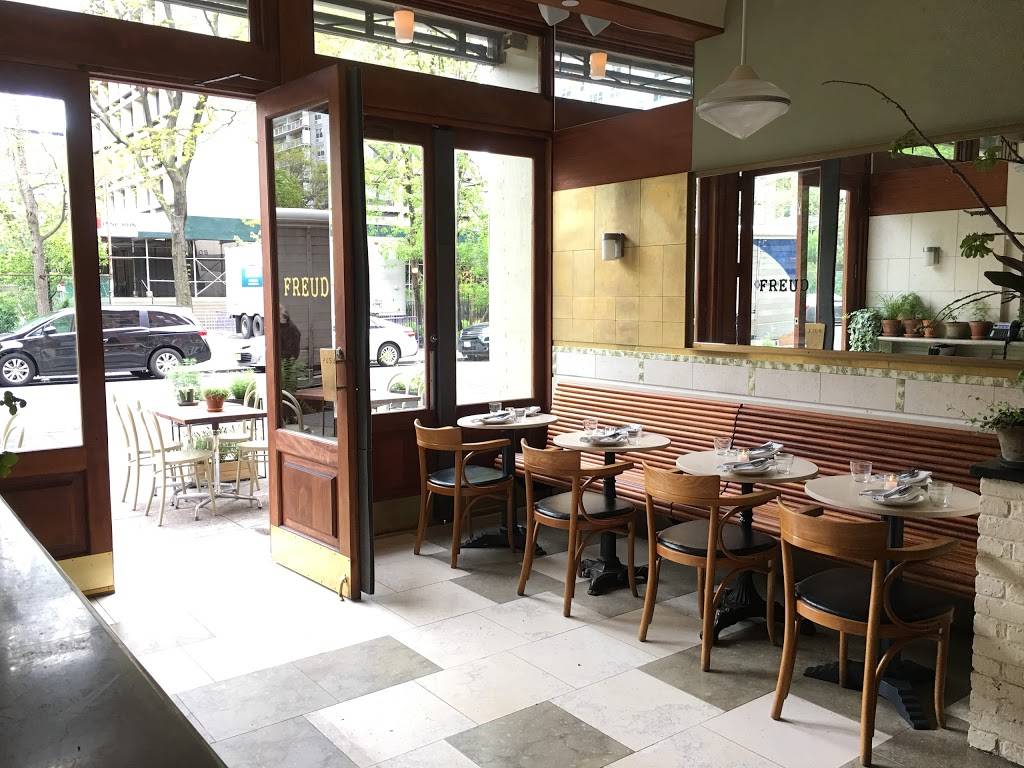 Bar Freud | restaurant | 506 LaGuardia Pl, New York, NY 10012, USA | 2127770327 OR +1 212-777-0327