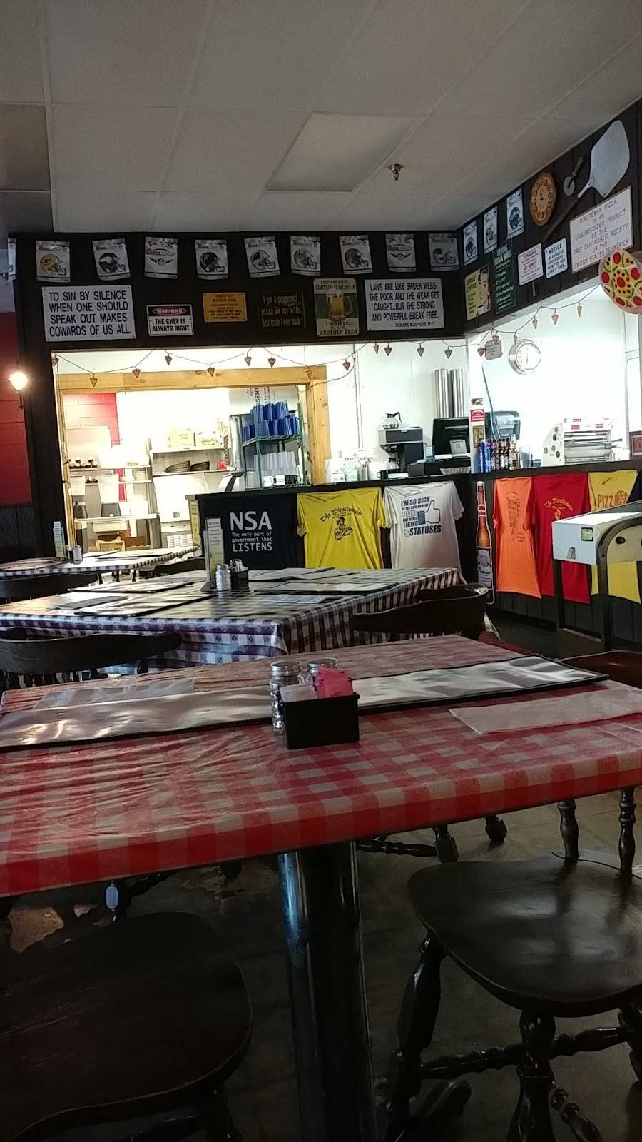 Minuteman Pizza Parlor | restaurant | 7 W 41st St, Sand Springs, OK 74063, USA | 9182411776 OR +1 918-241-1776