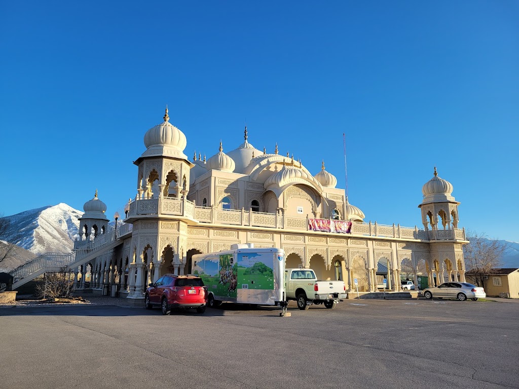 Shri Shri Radha Krishna Temple | restaurant | 311 W 8500 S, Spanish Fork, UT 84660, USA | 8017983559 OR +1 801-798-3559