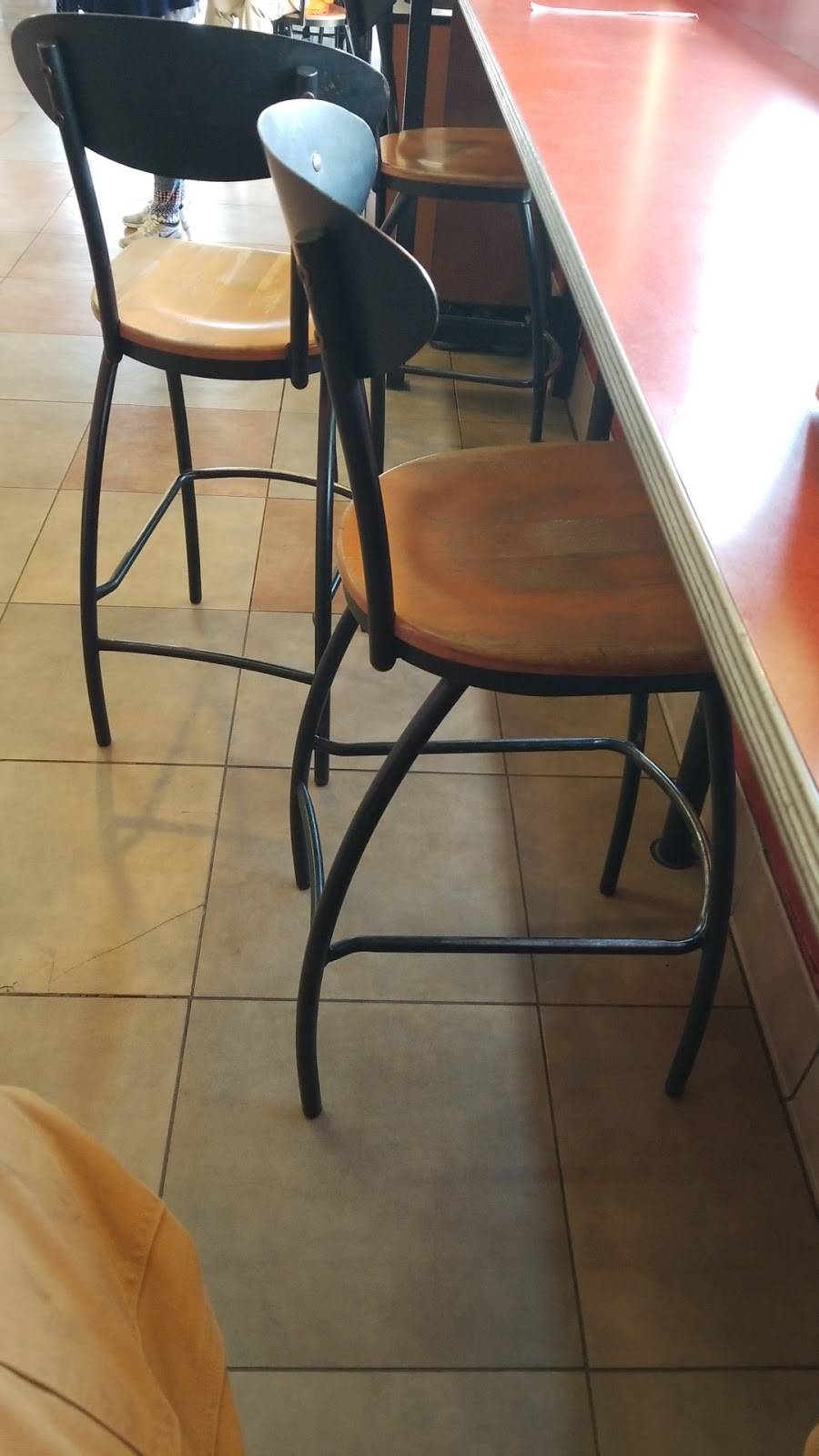 Jack in the Box | restaurant | 1720 W, CA-1, Long Beach, CA 90810, USA | 5624366850 OR +1 562-436-6850