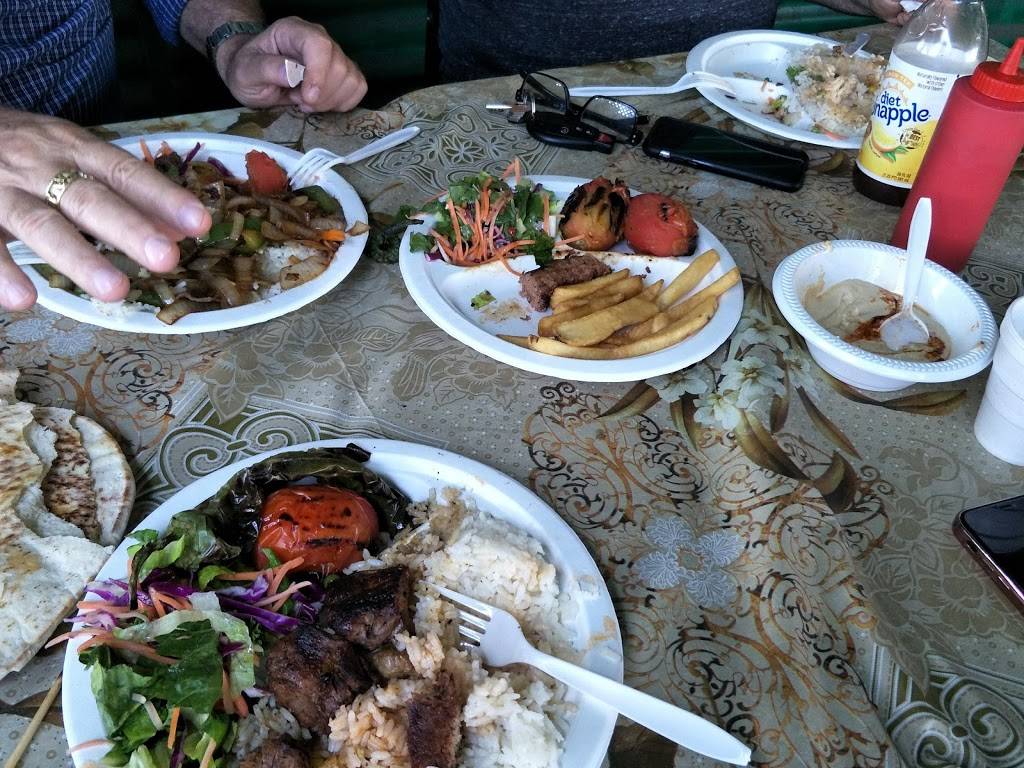 Tasty Burgers | restaurant | 12525 Vanowen St, North Hollywood, CA 91605, USA | 8187640572 OR +1 818-764-0572