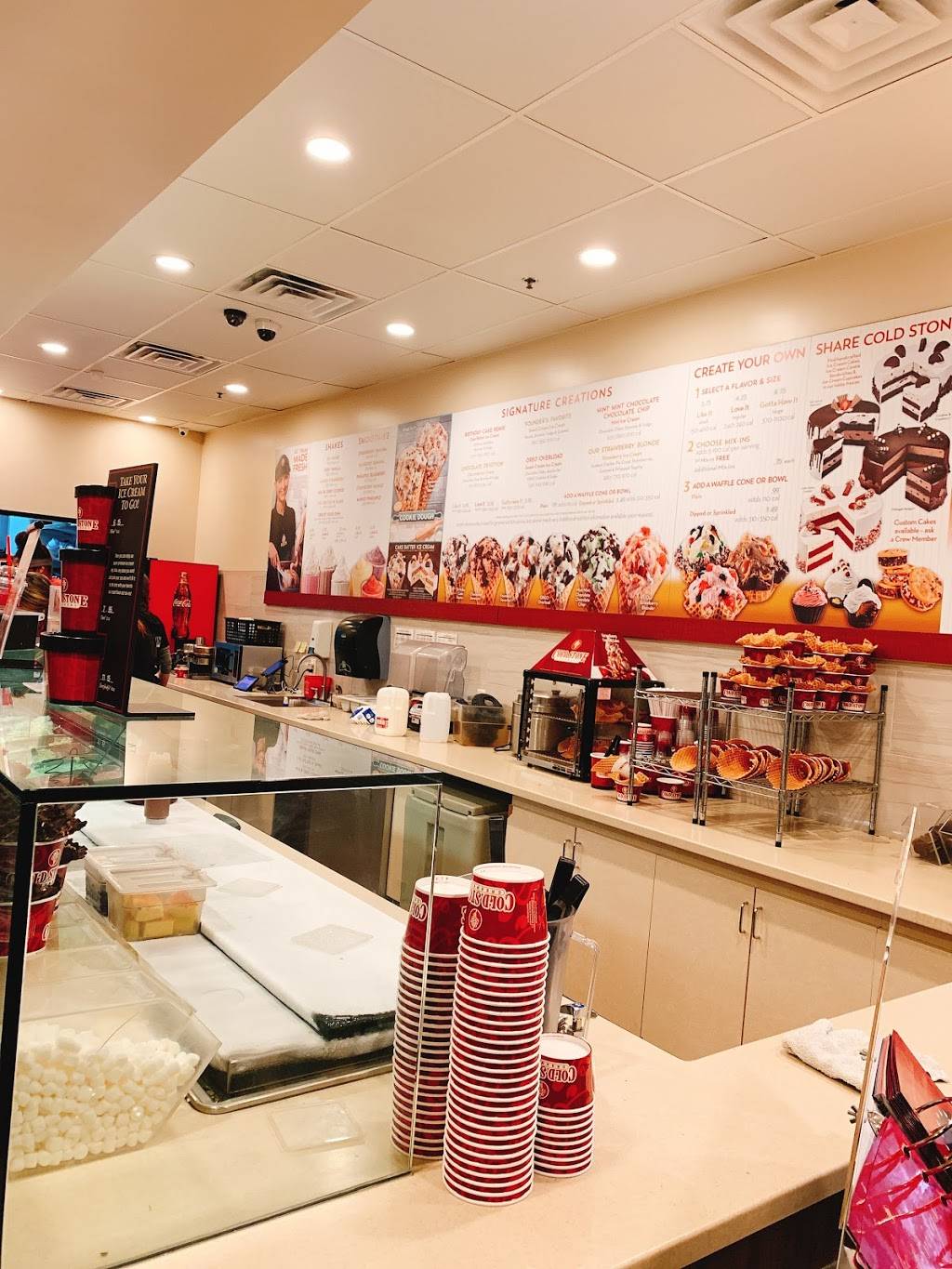 Cold Stone Creamery | bakery | 4128 S Mooney Blvd, Visalia, CA 93277, USA | 5597130710 OR +1 559-713-0710