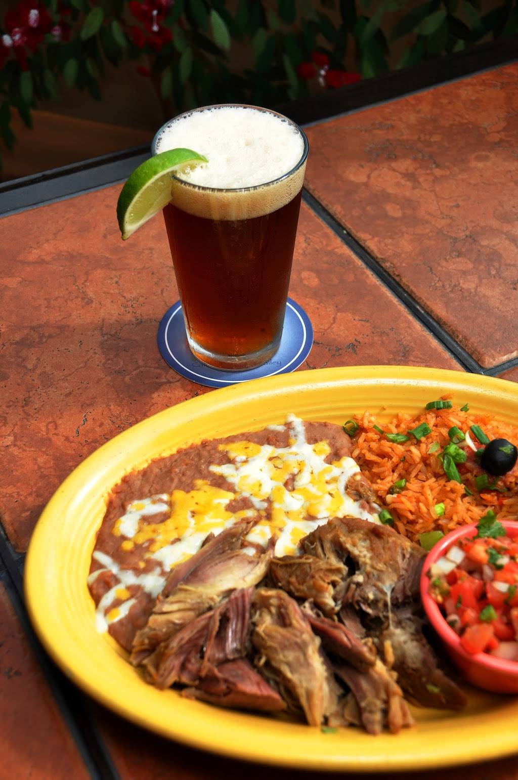 Yolandas Mexican Café | restaurant | 86 E Daily Dr, Camarillo, CA 93010, USA | 8053899922 OR +1 805-389-9922