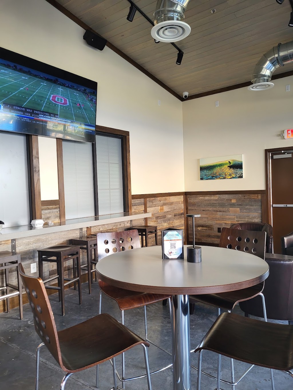 Flying Fish Taphouse | restaurant | 1341 Airport Rd, Jacksonville, FL 32218, USA | 9045273304 OR +1 904-527-3304