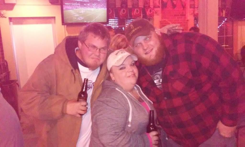 MVP Bar & Grill | restaurant | 7518 Old Linton Hall Rd, Gainesville, VA 20155, USA | 7034392183 OR +1 703-439-2183