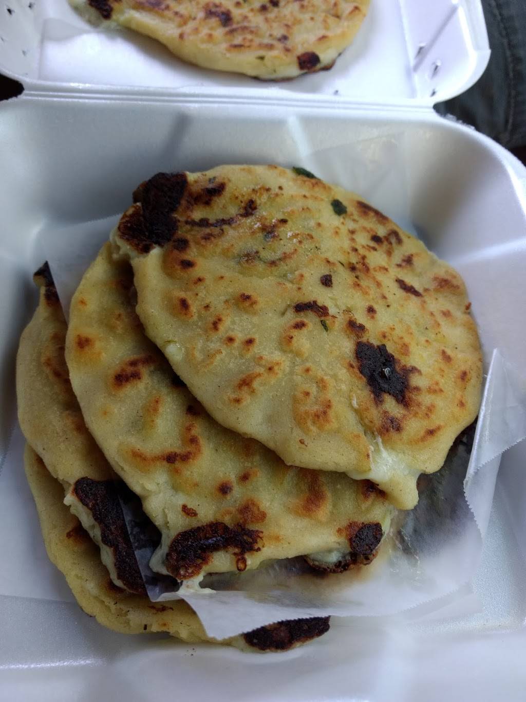 Pupuseria la Metapaneca | restaurant | 2405 Holloway St, Durham, NC 27703, USA | 9195962763 OR +1 919-596-2763