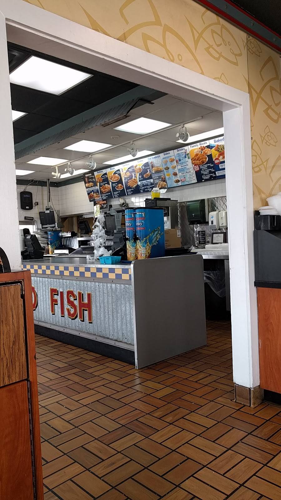 Long John Silvers | restaurant | 2621 S Westmoreland Rd, Dallas, TX 75211, USA | 2144314668 OR +1 214-431-4668