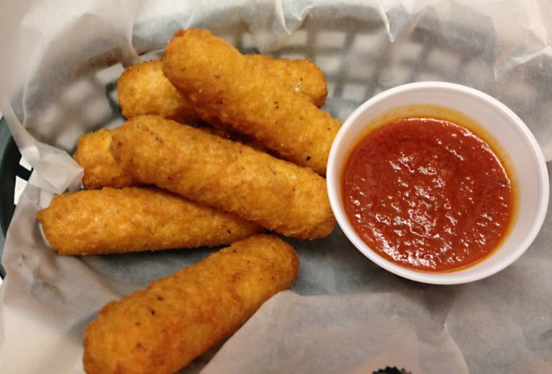 Hickory Notch Grill | restaurant | 2031 Broadstreet Rd, Maidens, VA 23102, USA | 8045562742 OR +1 804-556-2742