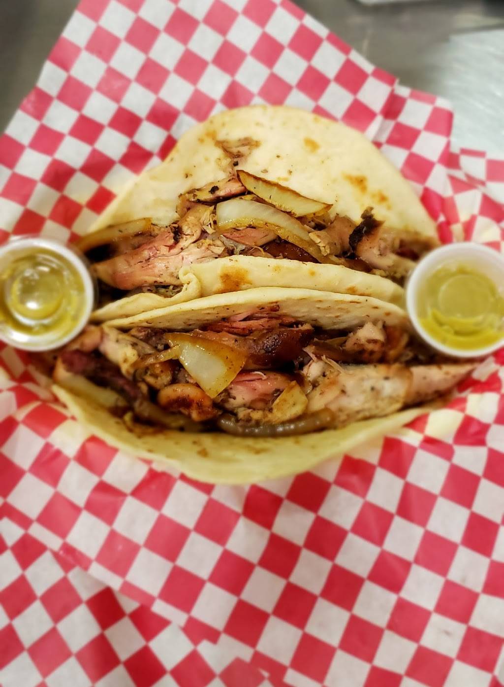 J&S Smokehouse | restaurant | 3710 Waterwood Pass Dr, Elmendorf, TX 78112, USA | 2106054142 OR +1 210-605-4142