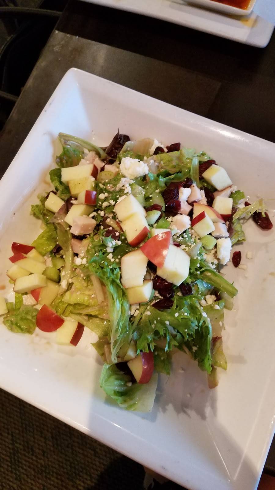 Fugazzis | restaurant | 1441 E Prosperity Ave, Tulare, CA 93274, USA | 5596871454 OR +1 559-687-1454