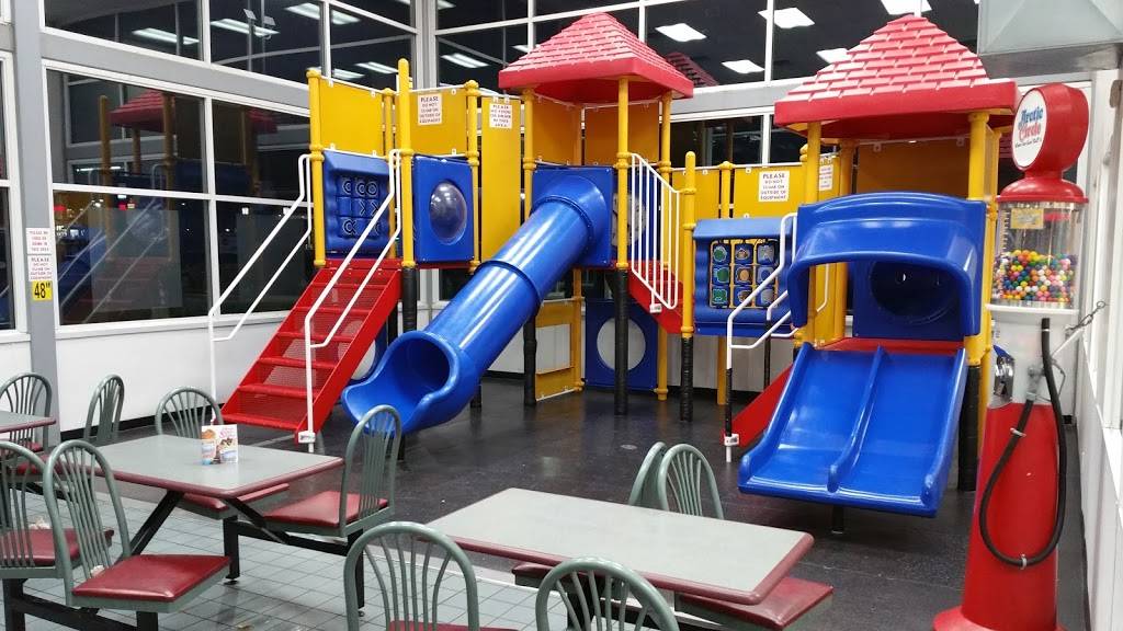 Arctic Circle | meal takeaway | 3552 W 5600 S, Roy, UT 84067, USA | 8019850309 OR +1 801-985-0309