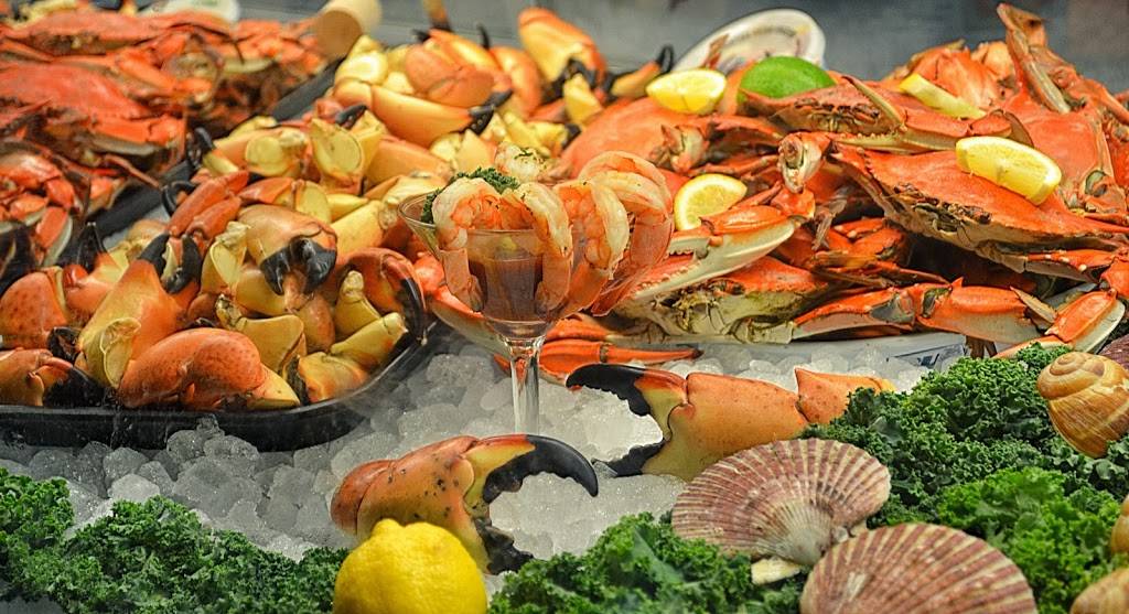 Pinchers | restaurant | 2360 W First St, Fort Myers, FL 33901, USA | 2392457049 OR +1 239-245-7049