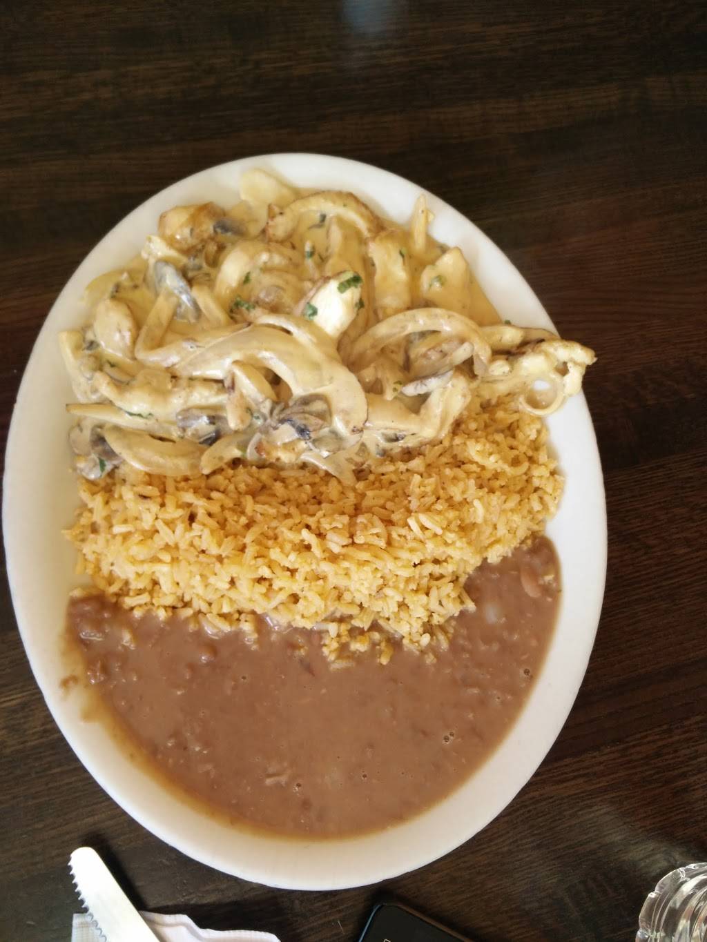 Casa Villa Restaurant | restaurant | 182 W Main St, Stamford, CT 06902, USA | 2033231721 OR +1 203-323-1721