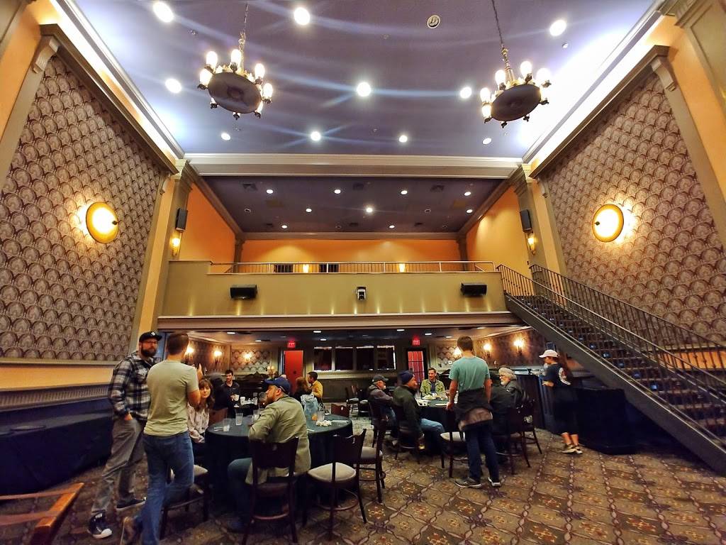 Magnolias @ the Ritz | restaurant | 621 Commerce St, West Point, MS 39773, USA | 6625244865 OR +1 662-524-4865