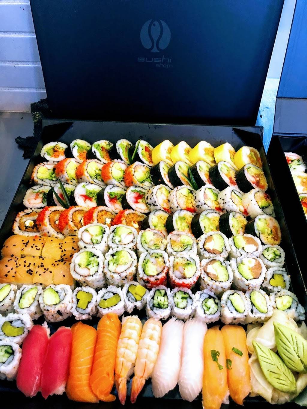 Sushi Shop | restaurant | 9252 Boulevard de lAcadie, Montréal, QC H4N 3C5, Canada | 5143893366 OR +1 514-389-3366