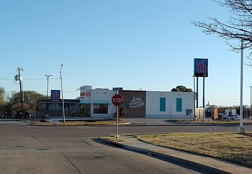 Popeyes Louisiana Kitchen | restaurant | 1900 TX-356 E, Irving, TX 75060, USA | 2544939648 OR +1 254-493-9648